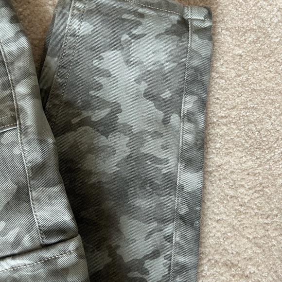 Spanx stretch twill ankle cargo - Picture 6 of 9